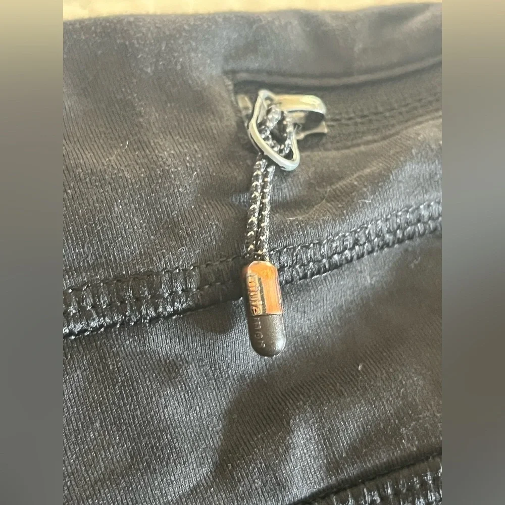 LULULEMON :: LEGGINGS